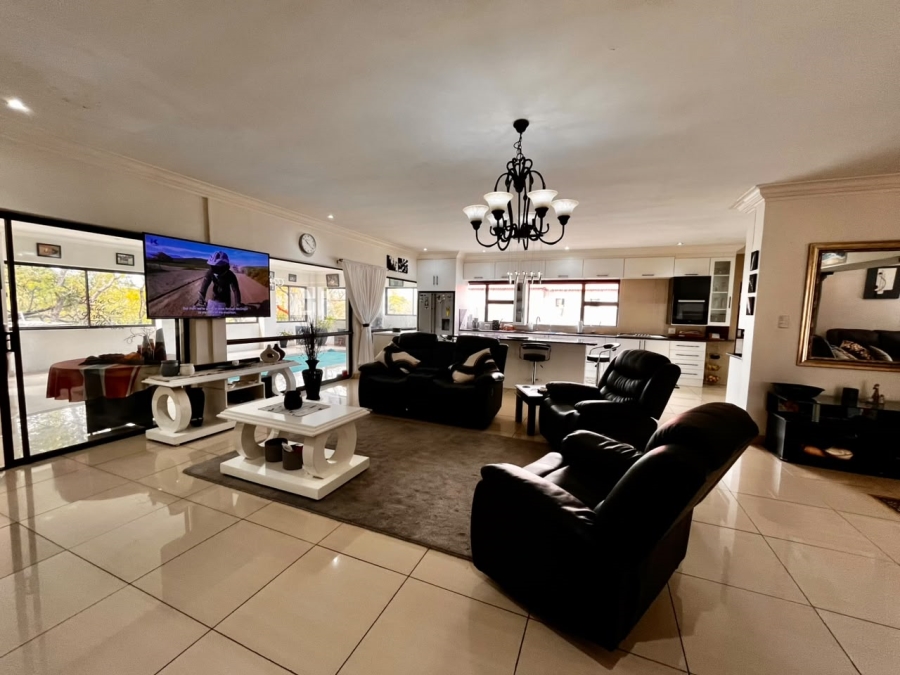 4 Bedroom Property for Sale in Buffelsfontein A H North West